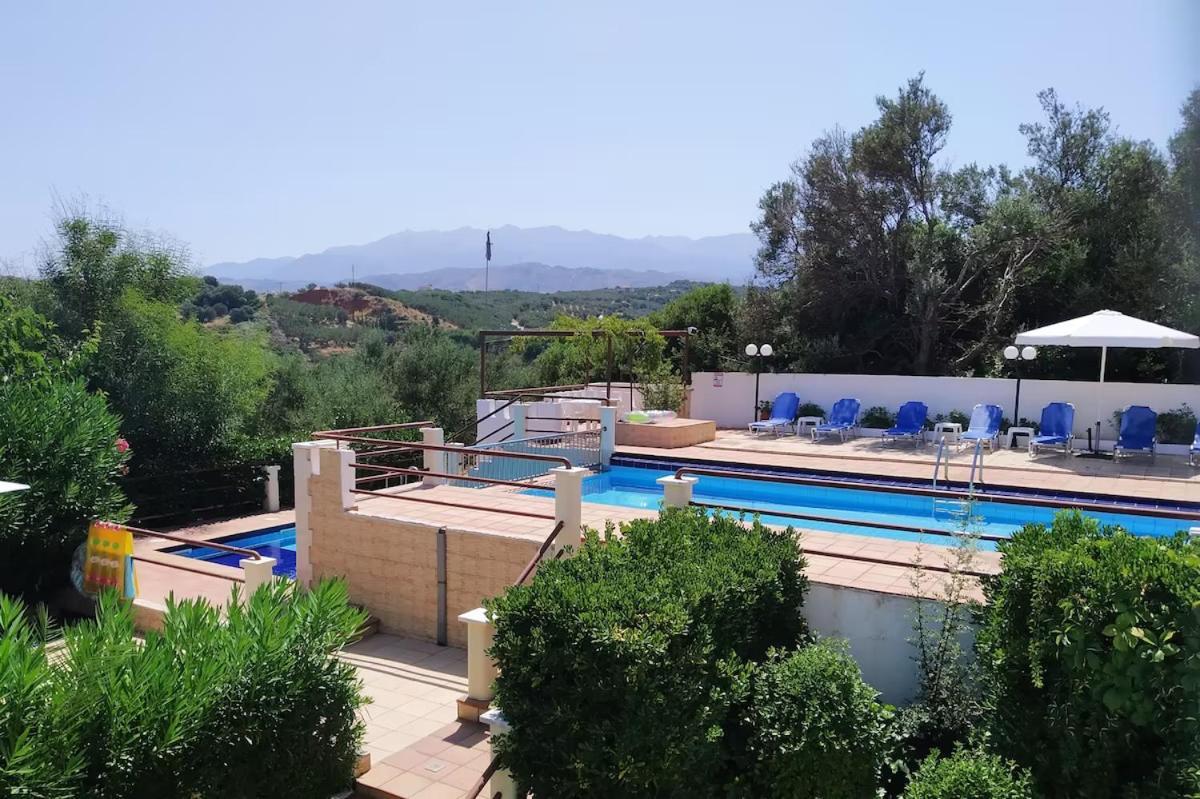Cretan Castle Villas Chrissi Akti Chania Exterior foto
